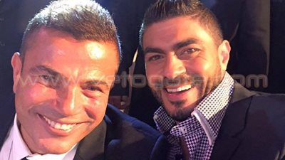 خالد سليم يلتقط سيلفى مع «الهضبة» بفرح أسامة رشدى