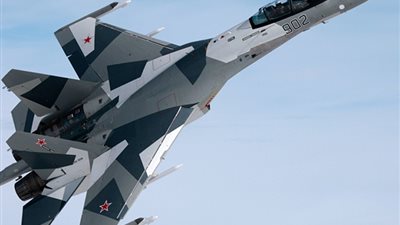 روسيا تبدأ حرب «الدمار الشامل» لداعش سوريا وتطالب العراق بإغلاق مطاراتها