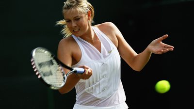 ماريا شارابوفا تحقق أمنية طفلة ناجية من السرطان