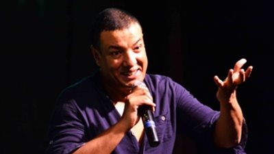 سرقة الأعمال الفنية والأدبية لعنة الموهوبين.. تغريم هشام الجخ 50 ألف جنيه بعد سرقة 35 بيتا شعريا.. «تسلم الأيادي» تضع مصطفى كامل في موقف محرج.. والحكم على شاعرة بالسجن عامين الأبرز