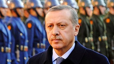 باحث في الشأن التركي: أردوغان يسير على نهج رئيس جورجيا السابق وخسارة مهينة في انتظاره ..الأحلام العثمانية تسيطر على رئيس تركيا ومنظومة صواريخ «إس 400» رسالة بوتين للعالم باستحالة سقوط بشار ا