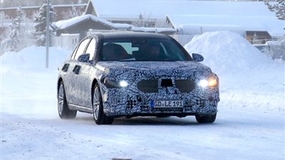 مرسيدس تختبر سيارتها «S-Class» موديل 2020 بالقرب من القطب الشمالي