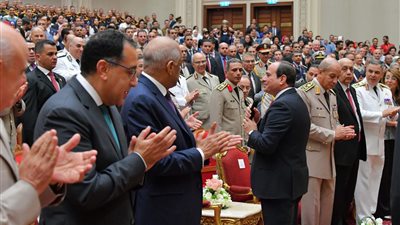 السيسي يفتتح اليوم مشروع الصوب الزراعية في العاشر من رمضان