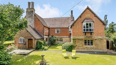 مخبأ الملك تشارلز الثاني للبيع بـ1.3 مليون جنيه إسترليني (صور)