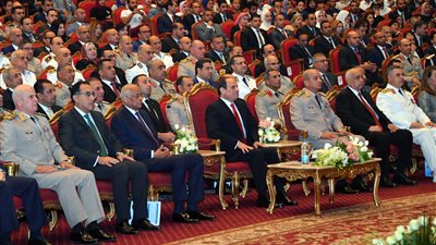 يفتتحه السيسي غدا.. 10 معلومات عن مشروع الصوب الزراعية بـ«العاشر»