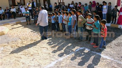 بالصور.. جمعية «سياحة مصر» تنظم يومًا رياضيًا بمدرسة قرية عرب حمدان