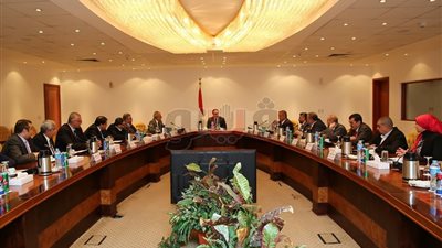 وزير الاتصالات يلتقي أعضاء غرفة صناعة تكنولوجيا المعلومات