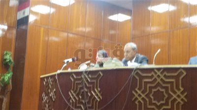 أحد مسئولي الجمعيات يطالب وزيرة البيئة بالاستفادة من 8 أطنان قمامة (فيديو)