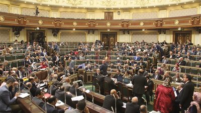 بيانات عاجلة بالبرلمان حول عجز المعلمين وقصب السكر والملاعب الخماسية