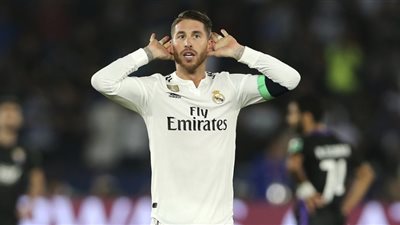 صحيفة: محمد صلاح كان سبب صافرات الاستهجان ضد راموس بمونديال الأندية