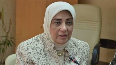 نائب وزير الصحة تعرض دور الرجال في تنظيم الأسرة والصحة الإنجابية