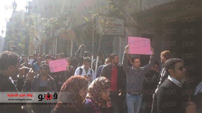 بالفيديو والصور..