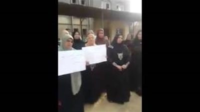 بالفيديو.. إضراب أصحاب شقق الإسكان الاجتماعي بمنوف عن الطعام