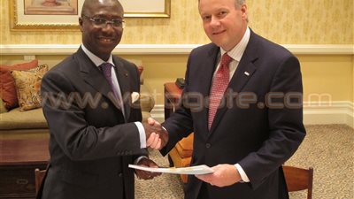 بالصور.. بنك «أفريكسيم الأفريقي» منقذ مصر «بروفايل»