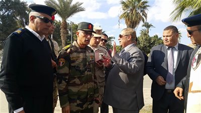 قائد الجيش الثاني ومحافظ الإسماعيلية يتفقدان الكباري قبل افتتاحها