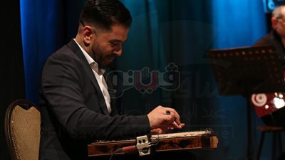 محمد بن صالح يحيى أول حفل غنائي له في مصر بساقية الصاوي