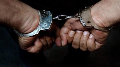 سرقة 25 ألف جنيه و3 هواتف محمولة من تاجر بالإكراه في الجيزة