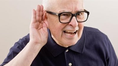 دراسة: فقدان السمع عاملاً مسببًا للخرف