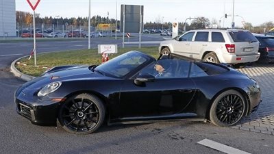 طرح تصميم تخيلي لسيارة بورش الخارقة