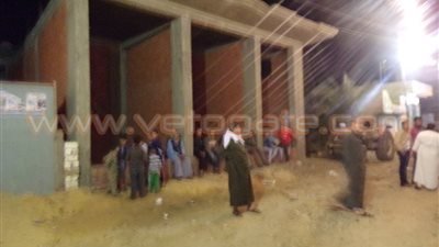 العشرات ينتظرون جثمان ابن الدقهلية شهيد الغدر الإرهابى بـ«أبو النمرس»