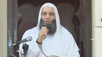 الحشود تعوق خروج حسان من مسجد فايد بالإسماعيلية