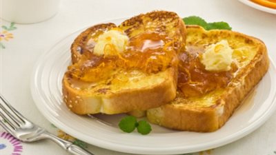 طريقة إعداد «شرائح التوست الفرنسي الكلاسيكي» لإفطار شهى