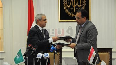 «العربية للنقل البحرى» توقع بروتوكولا لإنشاء فرع بالعلمين الجديدة (صور)