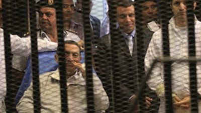 «فيتو» ترصد استعدادات وسيناريوهات «محاكمة القرن».. 15 ألف مجند لتأمين أكاديمية الشرطة من الخارج و5 آلاف للداخل.. فريق طبي متكامل برفقة مبارك وإيداعه القفص لحظة الحكم فقط.. وحضور إع