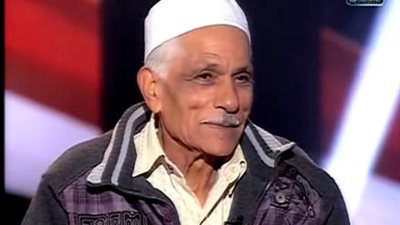 بالفيديو.. طونى خليفة يقدم هدية عمرة لـ 