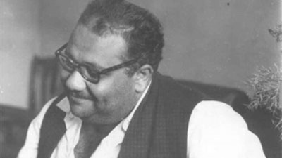 «مش كل البشر فرحانين».. «صلاح جاهين» الضحكة في حضن الاكتئاب