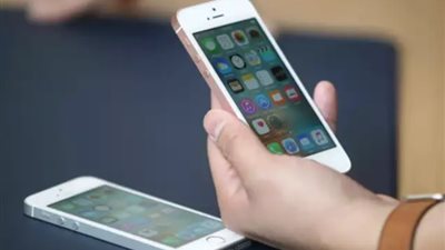 قتل «iPhone SE».. أبرز 5 أزمات واجهت أبل في 2018