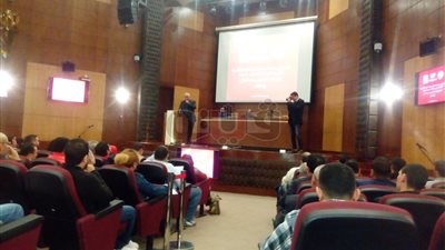 «تجارية القاهرة» تستعرض طريقة تسجيل الإقرار الضريبي (صور)