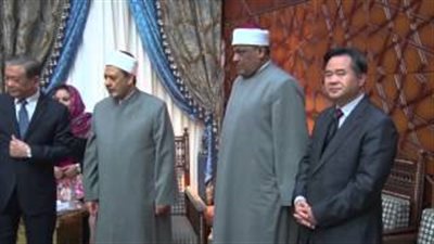 بالفيديو.. شيخ الأزهر يلتقي رئيس مجلس الكنائس بالصين