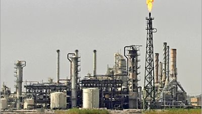 أسهم شركات الطاقة تفقد مليارات من قيمتها مع تخارج مذعور للمستثمرين