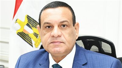 ضبط موظف متلبسًا بتقاضي رشوة في البحيرة