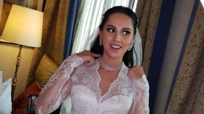 ياسمين رئيس ترتدي فستان زفاف في «أنا شهيرة وأنا الخائن» (صور)