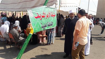 «أيادي الخير».. 14 قافلة طبية وإنسانية من الأزهر داخل مصر وخارجها في 2018.. 140 طنا من الأدوية والمواد الإغاثية.. إجراء 2032 عملية جراحية.. و100 ألف مريض يستفيدون من خدماتها