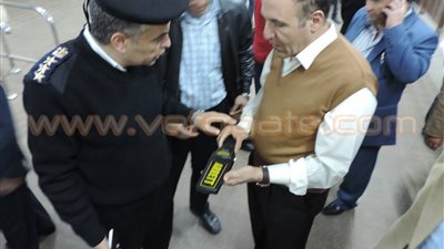 بالصور.. مدير شرطة النقل يتفقد محطات المترو والسكة الحديد