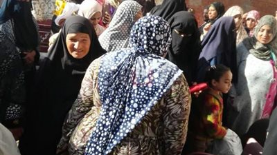 قافلة غذائية بمنطقة باب العبيد بالإسكندرية