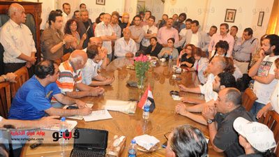 بالصور.. اعتصام المثقفين والفنانين يدخل يومه الرابع