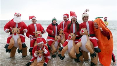 المرح عنوان احتفالات الكريسماس حول العالم (صور)