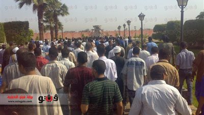 بالصور.. عمال الألومنيوم ينتفضون ضد سياسة العصا والجزرة