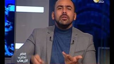 بالفيديو.. «الحسيني» لـ «دراج»: «جاتك ستين خيبة ده المراسلين ضعف متظاهرينكم»