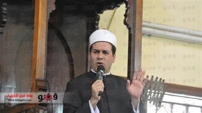 مظهر شاهين يحتفل بعيد الحب