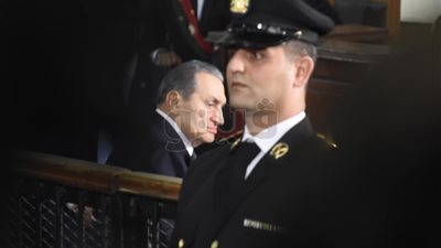 مبارك في «اقتحام السجون»: علمت بقطع الاتصالات بسبب المؤامرة