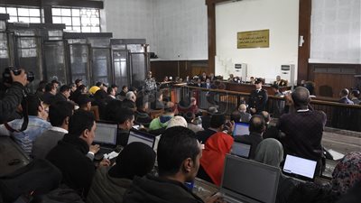 هاشتاج «مبارك» يتصدر تويتر.. ونشطاء: «خريف الأيام لم يغيره»