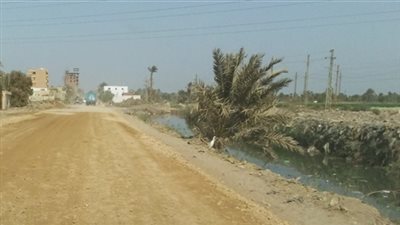 رصف 125 كيلو متر طرق ترابية بالفيوم