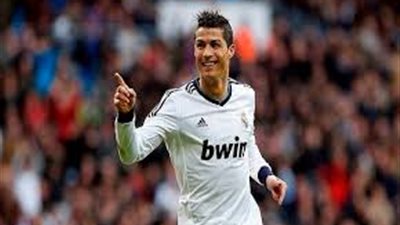 رونالدو على دكة البدلاء خلال مواجهة يوفنتوس واتلانتا بالدوري الإيطالي