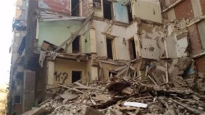 النيابة تعاين عقار حدائق القبة المنهار