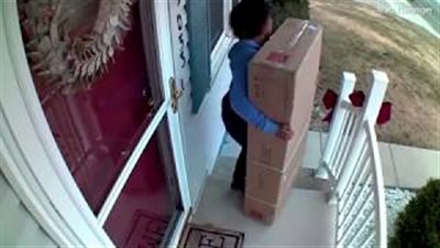 مفاجأة لمصاب بالسرطان بعد سرقة امرأة آلته الرياضية (فيديو وصور)